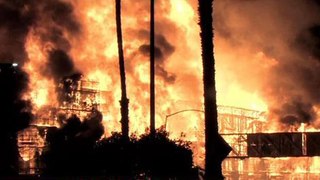 CRAZY IMAGES AND VIDEO OF LOS ANGELES APARTMENT MEGACITIES FIRE