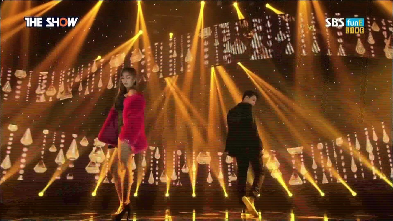 141209 The show Apink - LUV