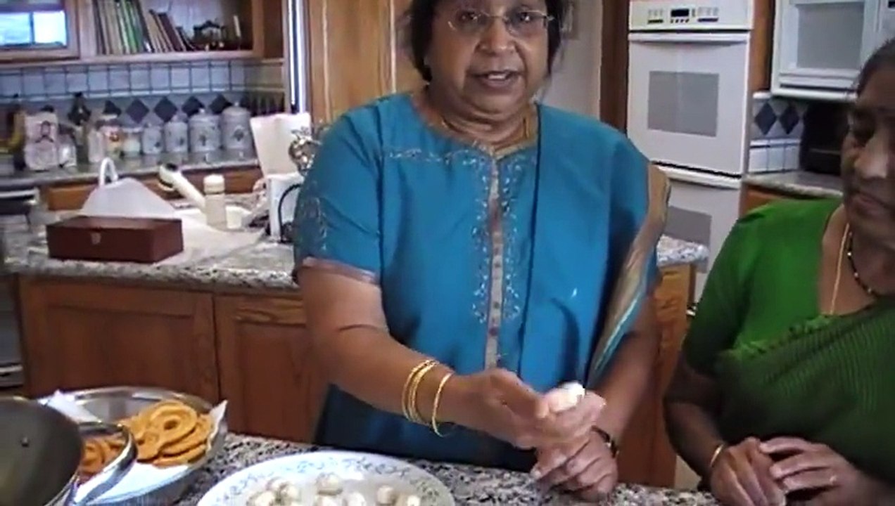 How to make Indian Cooking Gobi Paratha Indian Snacks Mattri or Mati