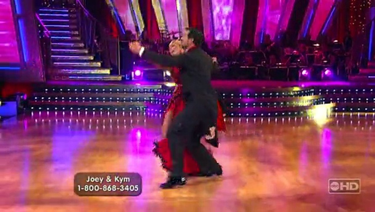 Joey Fatone & Kym Johnson - Quickstep