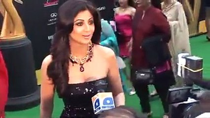 Video herunterladen: Bollywood Actors & Actress Talking About Pakistan | Media World