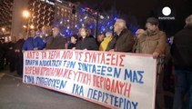 Grécia: Pensionistas em protesto em Atenas