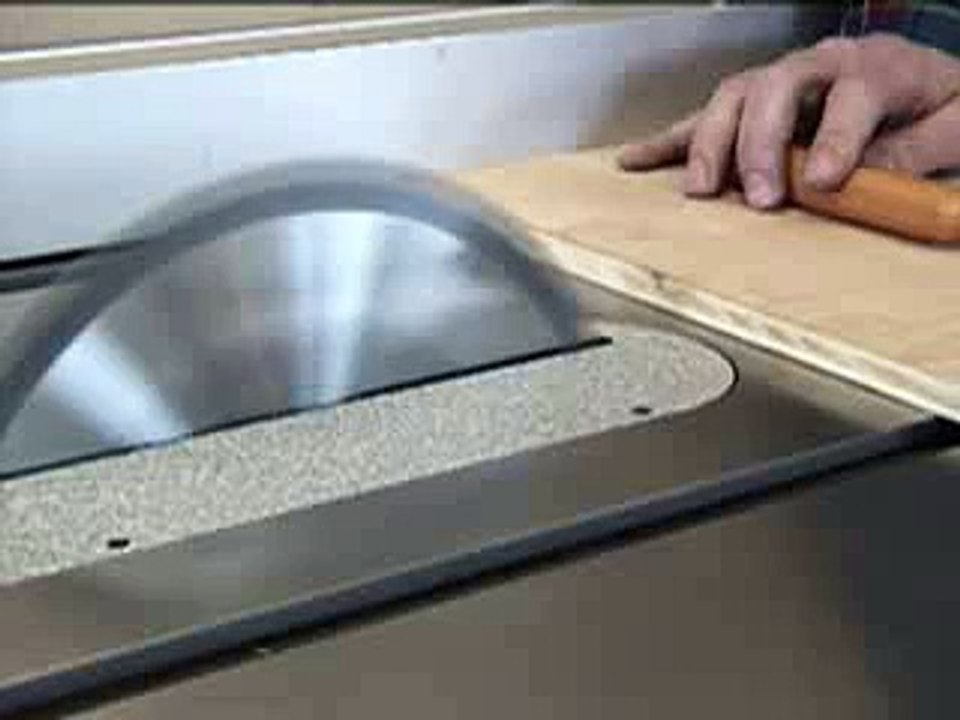Une scie révolutionnaire (SawStop)