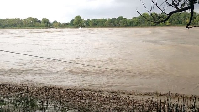 WIKHYDRO : observation du mascaret Saint-Pardon - Port de Vayres septembre 2013
