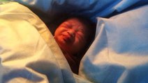 Çinli Anne, Yeni Doğmuş Bebeğini Tuvalete Attı