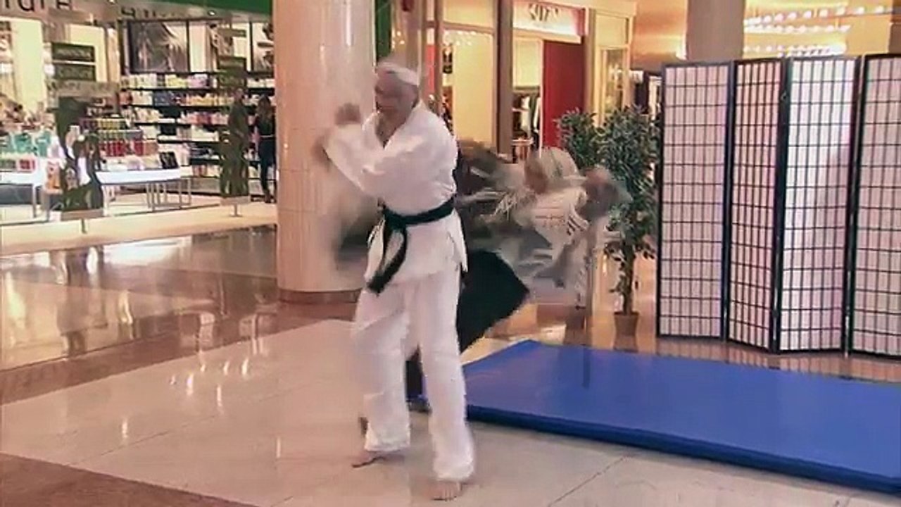 Biggest-Karate-FAIL-EVER