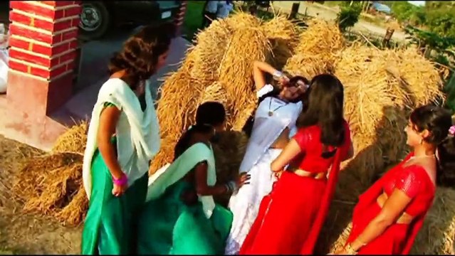 HD चूस गईल जूस चोलिया के - Choos Gail Juice Choliya Ke - Bhojpuri hot Songs 2014