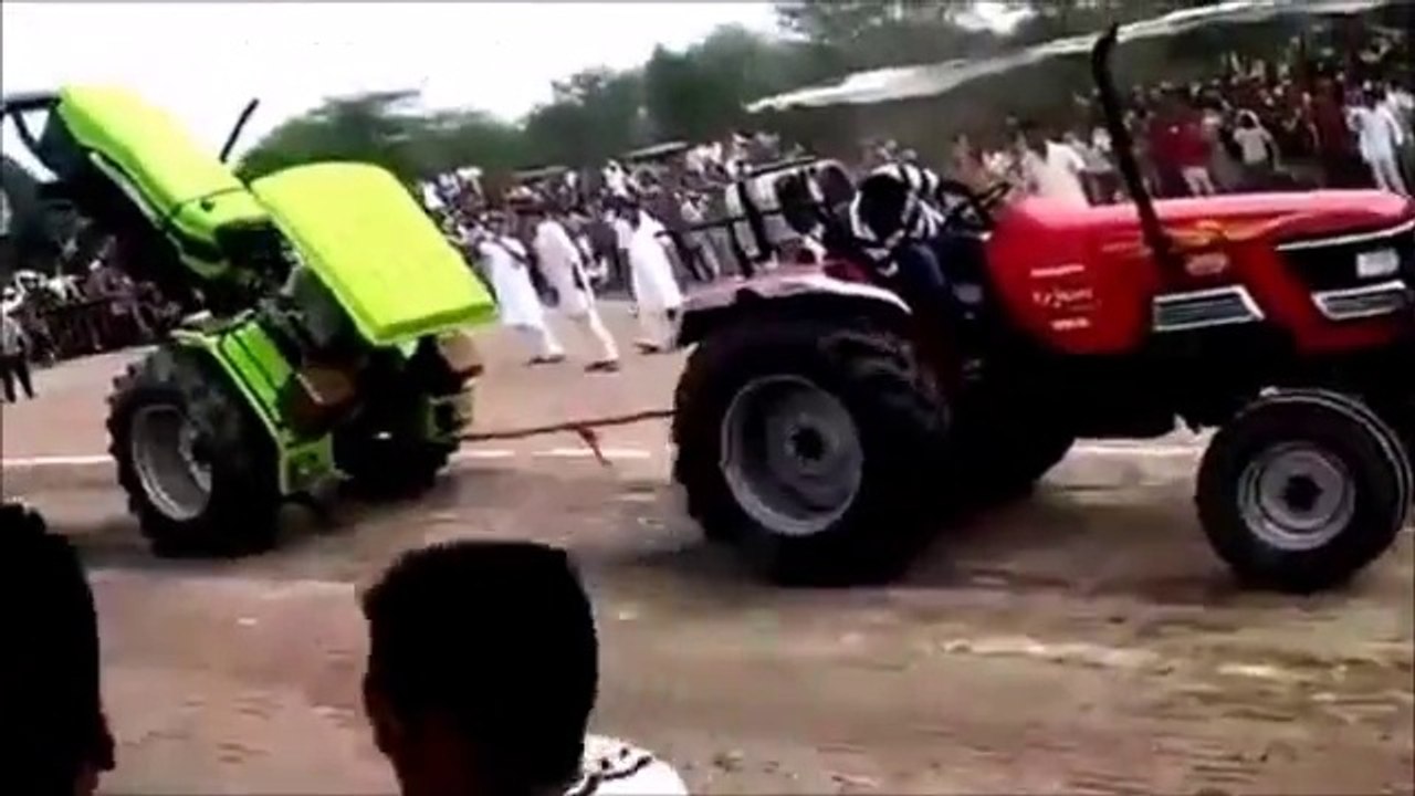 Tractor pulling competition turns into dangerous accident