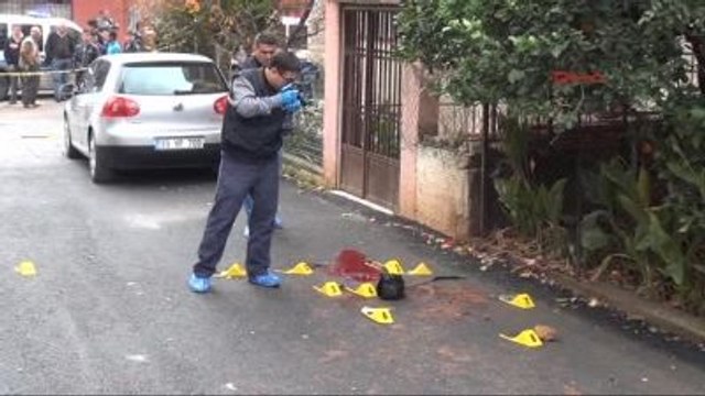 Boşandığı Öğretmen Eşini Boğazını Keserek Öldürdü