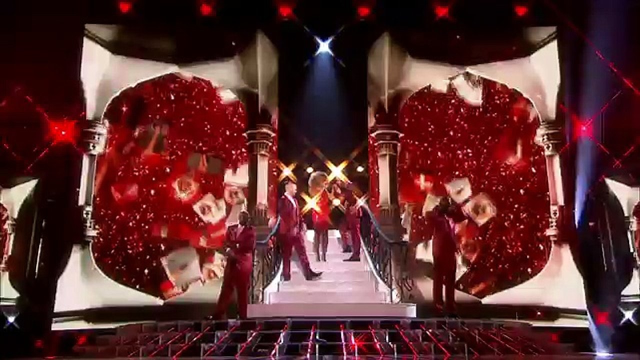 Fleur East sings Mariah Careys All I Want For Christmas  Live Semi-Final  The X Factor UK 2014-Offical Channel