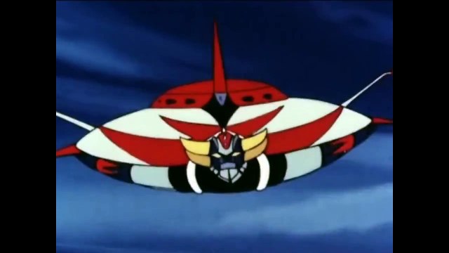 Quand Actarus passe de la soucoupe à la tête de Goldorak