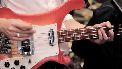 SIDONIE & WILLY TORNADO - UN DÍA DE MIERDA (MENÚ STEREO)