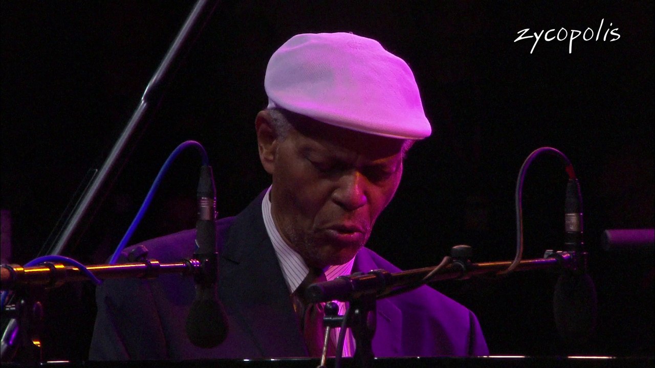 McCoy Tyner & Ravi Coltrane - Walk Spirit Talk Spirit - Live