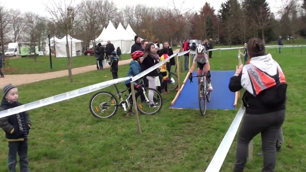 Cyclo cross Mâcon  Minimes 07 Dec. 2014