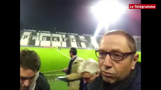 Interview du président guingampais Bertrand Desplat, dans le stade du PAOK Salonique