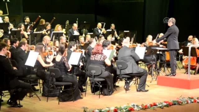 Ünlü Orkestra Şefi Fromanger, Antalya'da Orkestra Yönetti