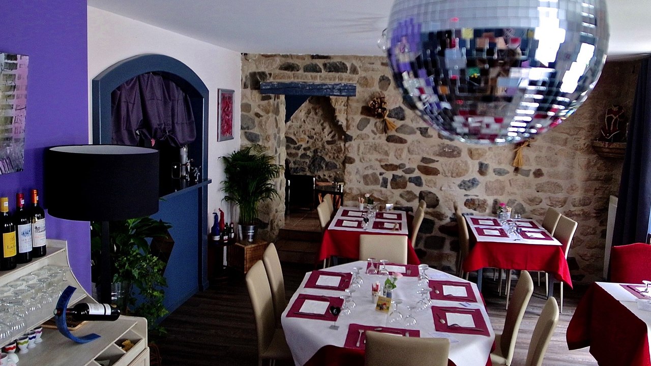 un jour, un petit mOnde...en septembre 2014 HD (1080p)