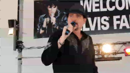 Erock sings Hurt at Elvis Week 2013 video