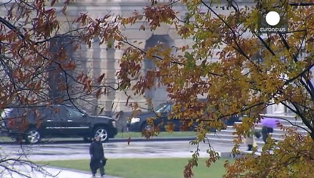 Republicans and Democrats edge towards a one trillion dollar spending deal