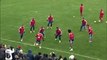 Séance de toro en une touche de balle du Bayern Munich