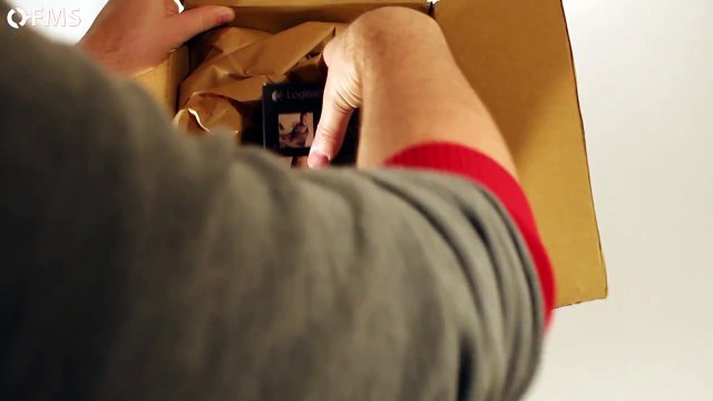 Logitech Wireless Trackball M570: Unboxing | Esclusiva italiana