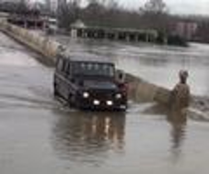 Taşkın mağdurlarının yardımına Mehmetçik koştu