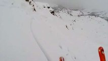 La minute de frayeur d'un skieur emporté dans une avalanche