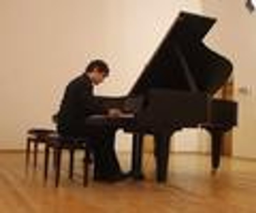 Tambi Asaad Rusya'da sahne aldı