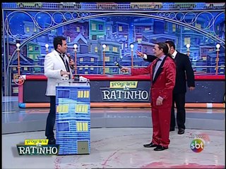 Cracheur de feu se brûle à la télévision