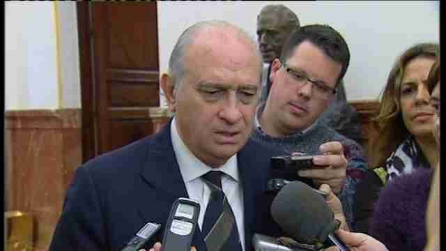 Fernández Díaz: Los clubes deben expulsar a los radicales y extremistas