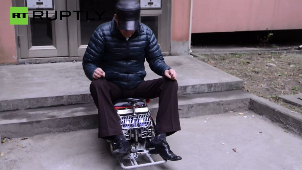 China: Mann baut kleinstes Auto der Welt