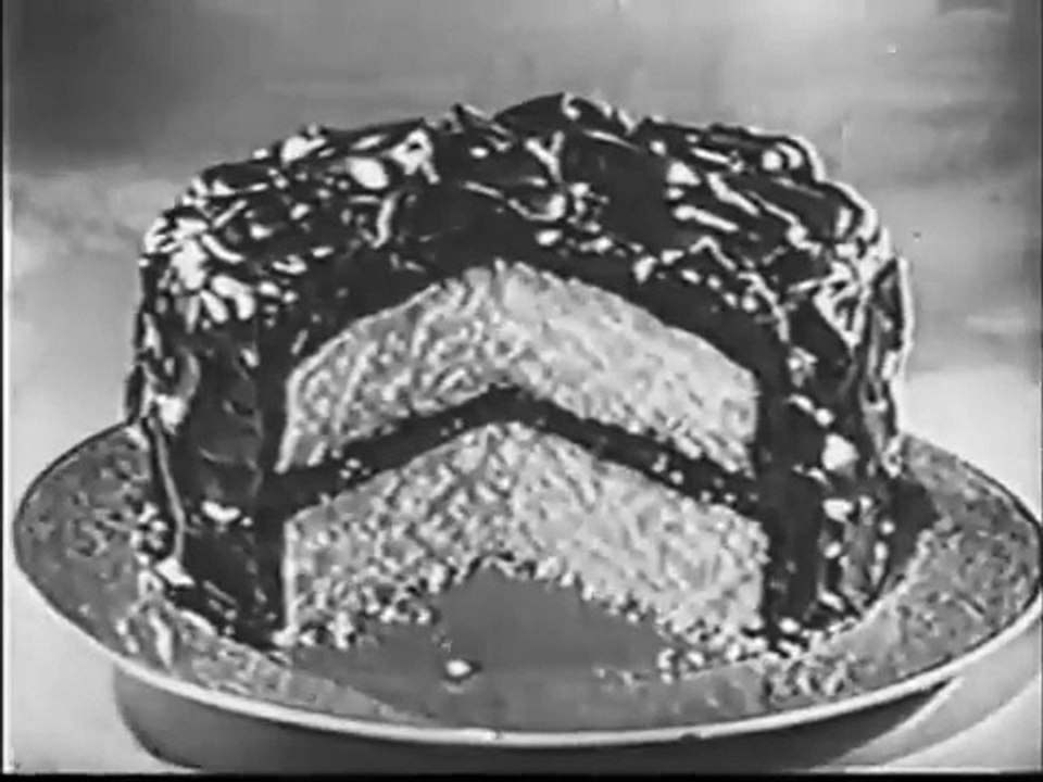 VINTAGE 1951 BETTY CROCKER CAKE MIX COMMERCIAL ~ CAKE THIEF DRESSED IN PAJAMAS