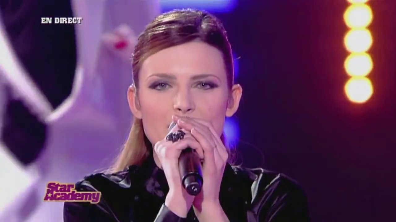 Elodie frégé & Claire Marie "Les petits papiers" [HD 720p]