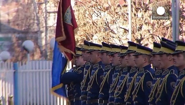 Kosovo: investidura de novo primeiro-ministro põe fim a seis meses de crise