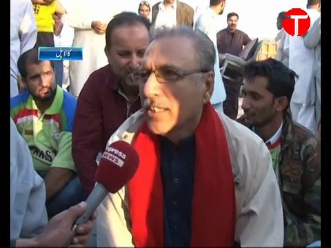 PTI will block roads in Karachi at all costs: Arif Alvi