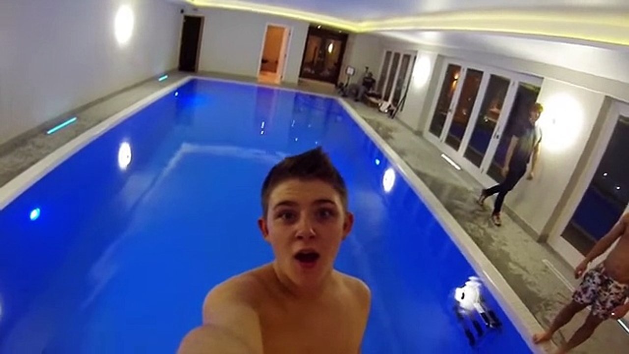 Sam Callahan and Nicholas take a dip - TalkTalk Backstage - The X Factor UK 2013 - Official Channel