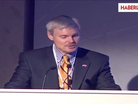 ABD'li Başkonsolos, Türk Genciyle Evleniyor