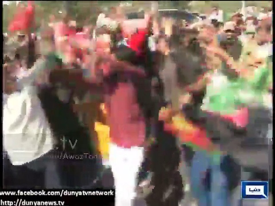 PTI worker's dance at Star Gate Karachi