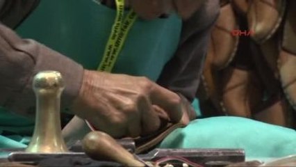 İzmir Yerli Ayakkabı Giy Yere Sağlam Bas