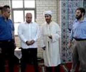 Filipinli Jon-James, Volkan oldu