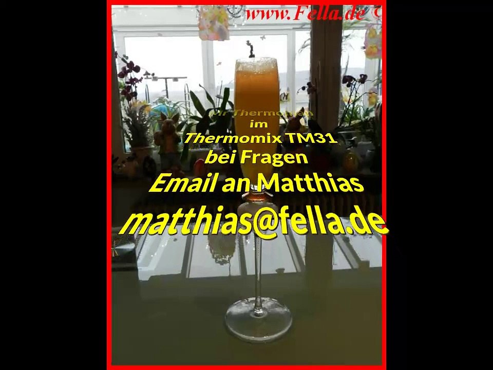 Thermomix TM 31 Mr Thermomen Matthias macht Sektcocktail Bellini