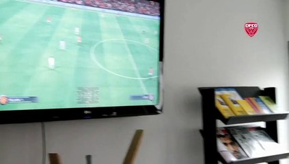 Qui a remporté le tournoi FIFA du DFCO ? Réponse dans le DFCO MAG n°4 !