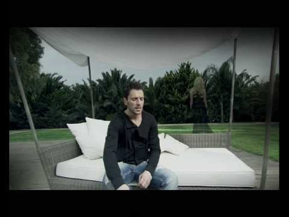 Νίκος Βέρτης - Δεν Τελειώσαμε | Nikos Vertis - Den teloiosame - Official Video Clip