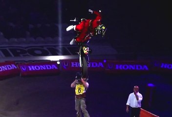 David Rinaldo California Roll @ SX Paris Lille 2014 with BLACKLINER