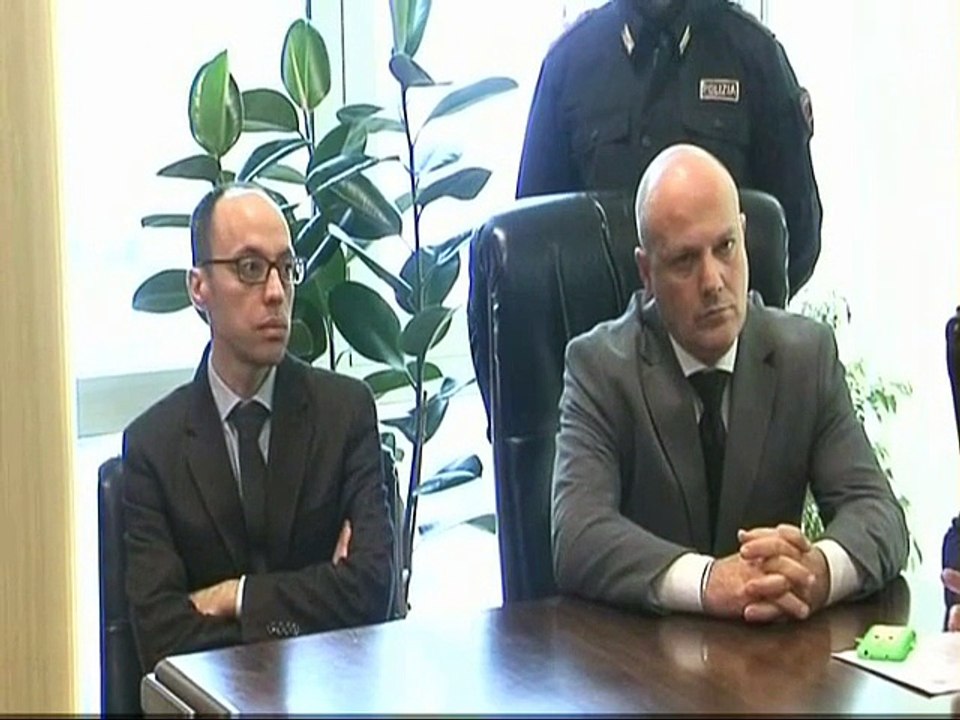 A MATERA ESTORSIONE MADE IN USA POTENZA 11-12-2014