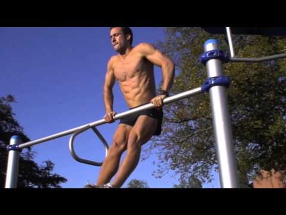 MUSCLE UPS WITH JESUS ALVAREZ