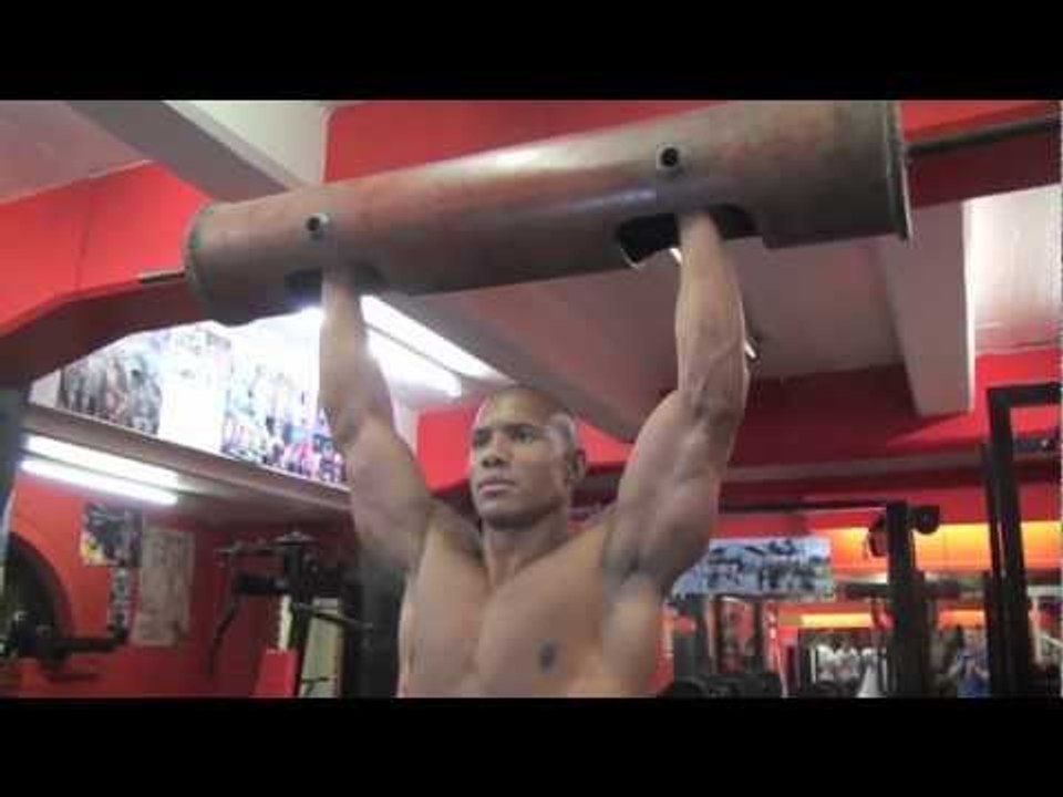 MUSCLE GYM PHOTO SHOOT with ROGER SNIPES
