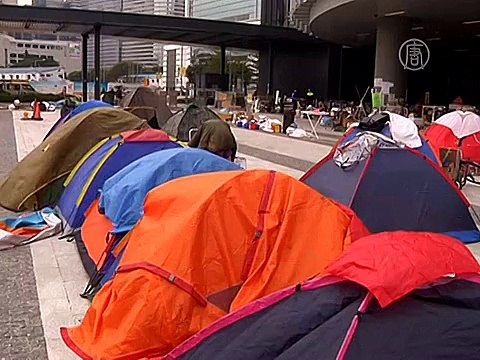 Центр Гонконга открыли для транспорта