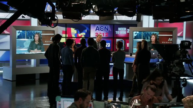 The Newsroom Season 2_ Episode #9 Clip _Will's Team Stands Behind Him_ (HBO)