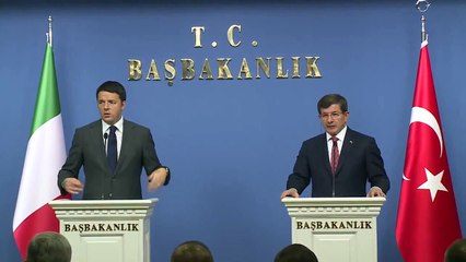 Conferenza Stampa di Renzi con Ahmet Davutoğlu (11.12.14)